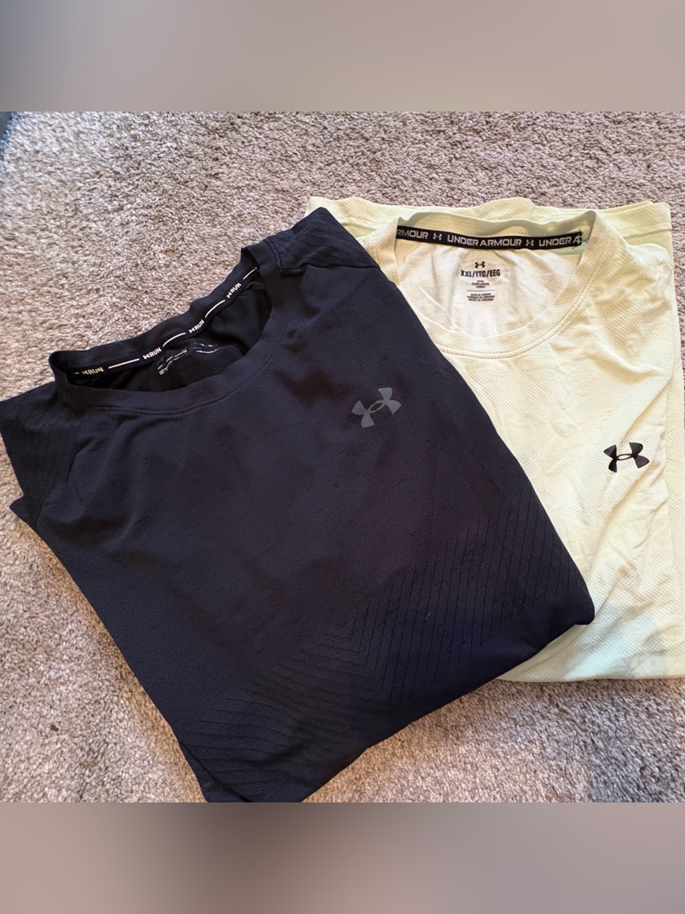 Under Armour Men's Performance Shirt Set Black Long Sleeve & Yellow Short Sleeve